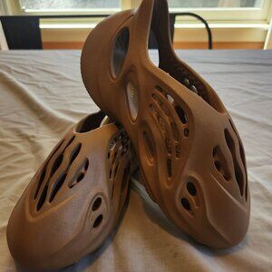 Adidas Yeezy Foam RNNR Ochre 7